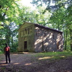 sentiero-eremo-del-vivo-e-castagneto