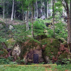 serbatoio-acquedotto-casa-bilbo-baggins-amiata